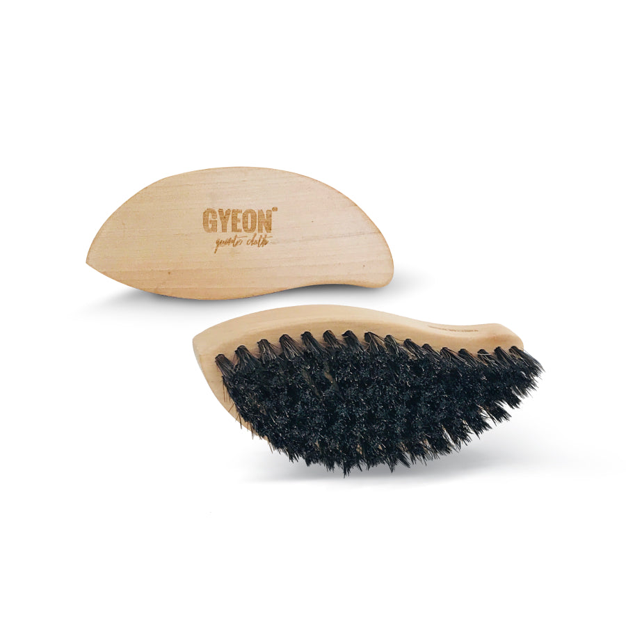 Gyeon Q2M Leather Brush